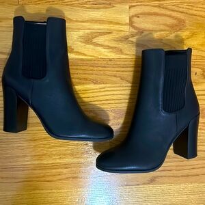 Kenneth Cole Booties